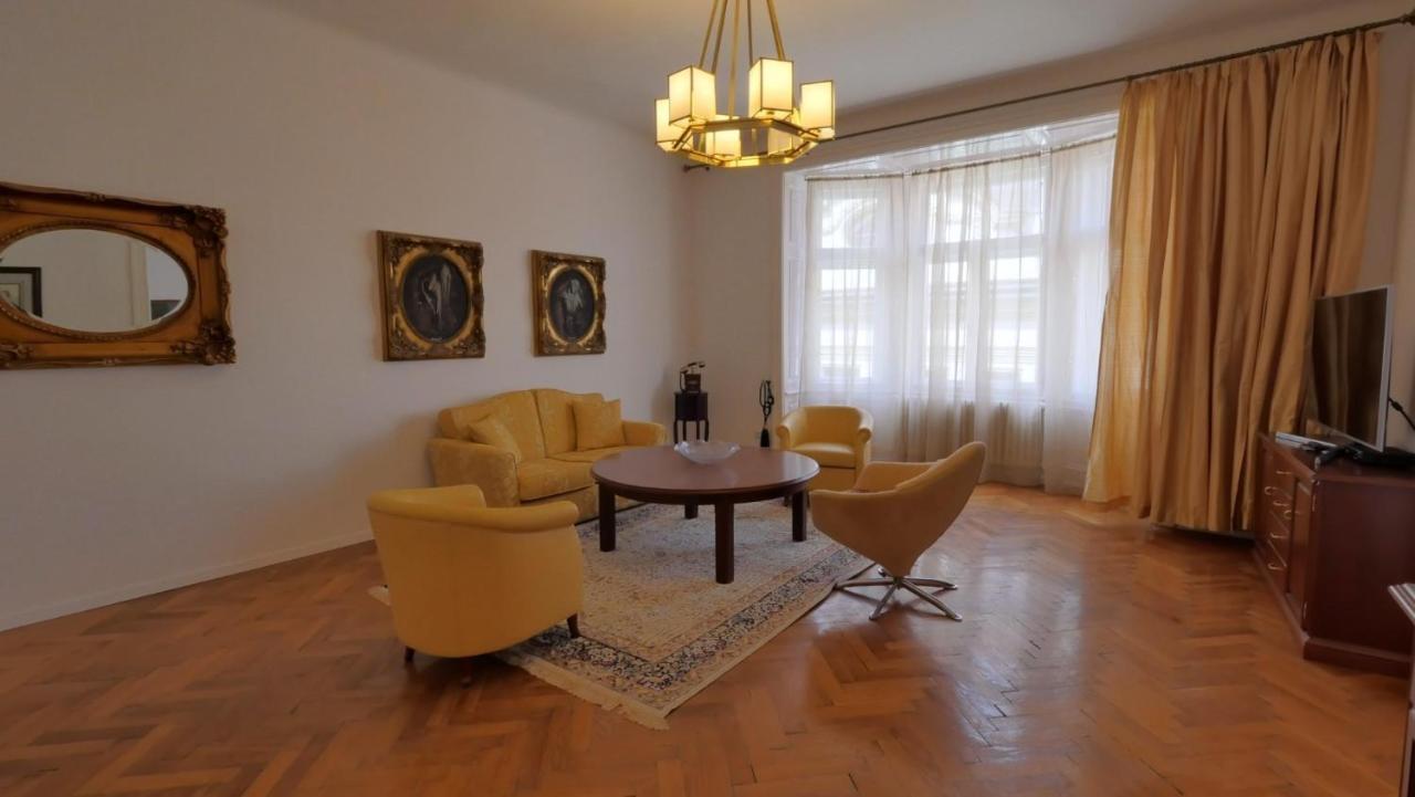Velky 3I Apartman V Centre Mesta Pressburg Exterior foto